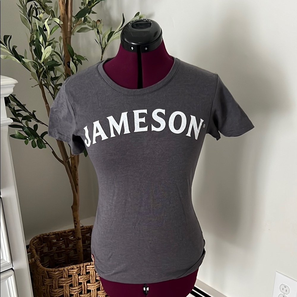 Women's Jameson Size Medium Dark Grey T-Shirt